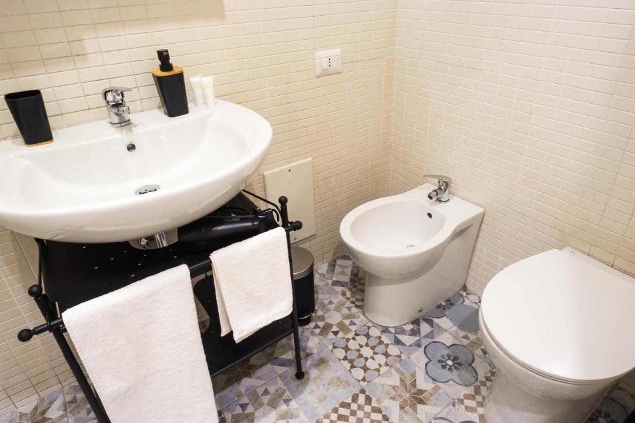 Residenza Sforza Apartment 1 Napoli Eksteriør billede