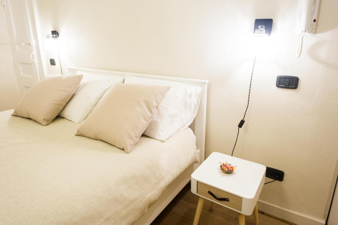 Residenza Sforza Apartment 1 Napoli Eksteriør billede